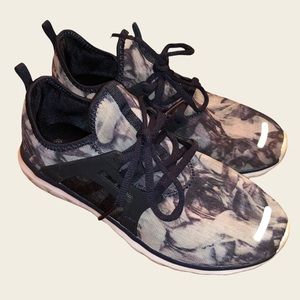 C9 by Champion — Colorful Roses Sneakers